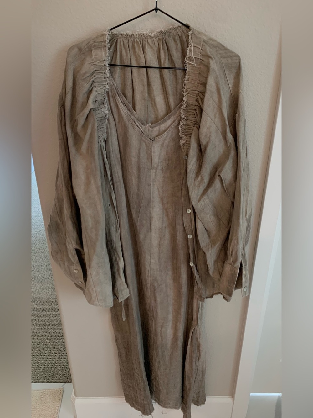 Women's Linen Dress V-Neck Long Sleeve Front Set Size Medium Wabi Sabi Distress